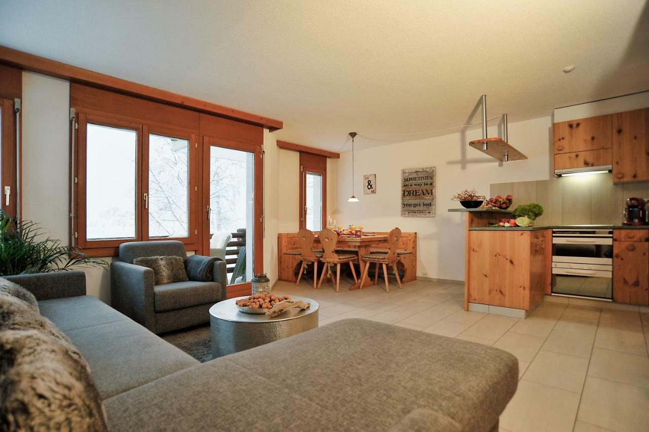 Lakeside - 3.5 Zimmer Ferienwohnung Am Laaxersee Zewnętrze zdjęcie