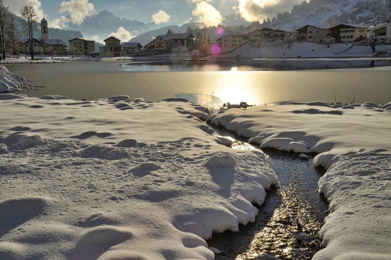 Lakeside - 3.5 Zimmer Ferienwohnung Am Laaxersee Zewnętrze zdjęcie